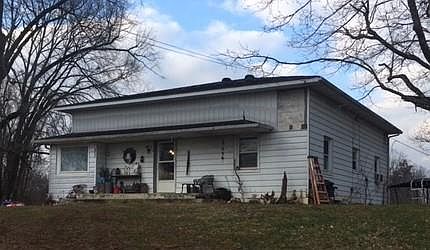 1st image of 614 W 6th St