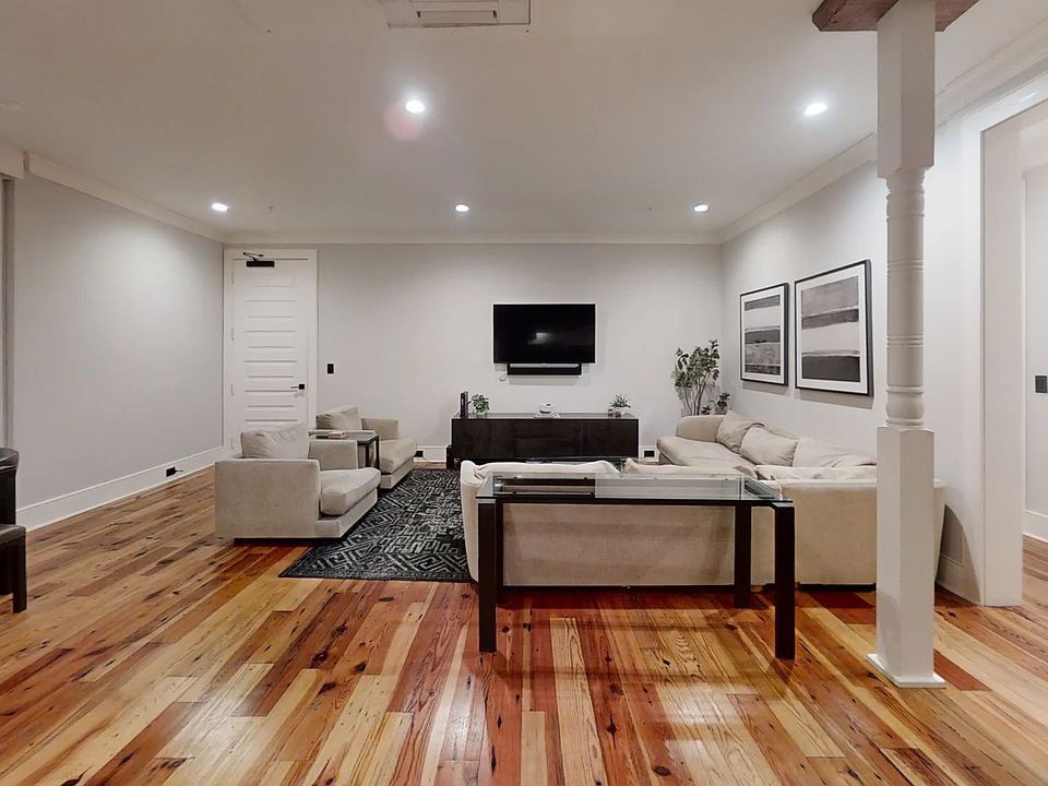 1st image of 288 King St #201