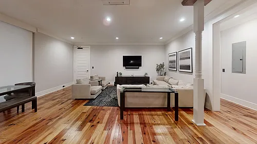 288 King St #201 Photo 1
