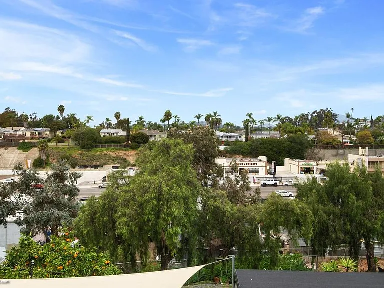 4250 Blackton Dr — Photo 25