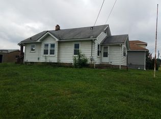 102 Center Ave, Mingo Junction, OH 43938