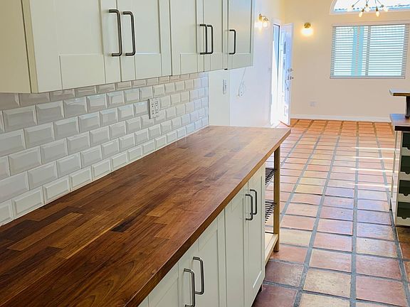 2nd image of 3023 Juniper St