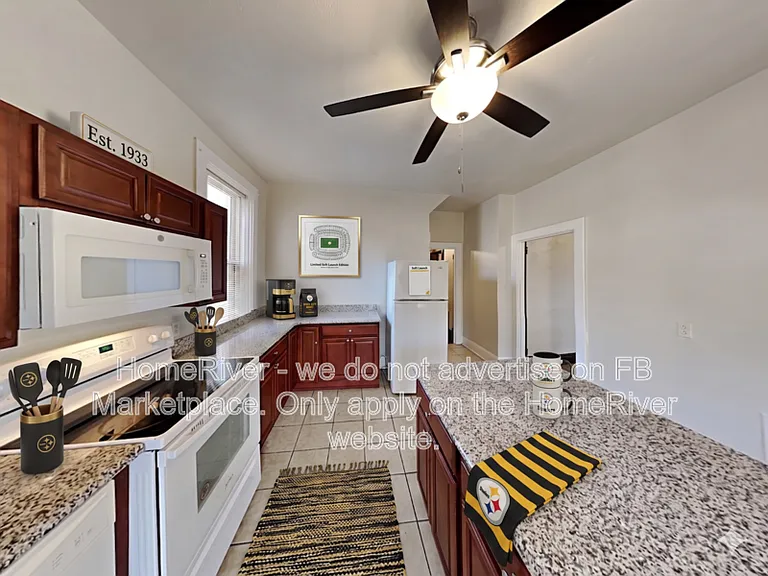 711 Hampshire Ave — Photo 1