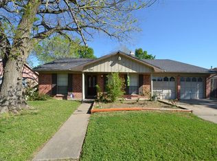 11718 Sandstone St, Houston, TX 77072