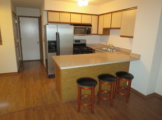 27W145 Cooley Ave, Winfield, IL 60190