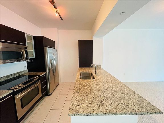 3rd image of 951 Brickell Ave APT 1103