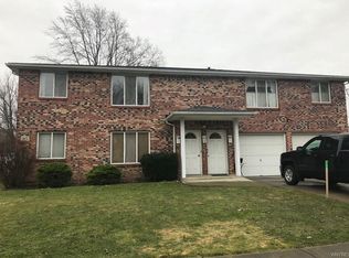 95 Community Dr, North Tonawanda, NY 14120