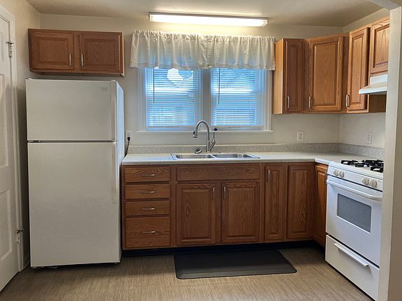 3rd image of 6425 N Park Ave