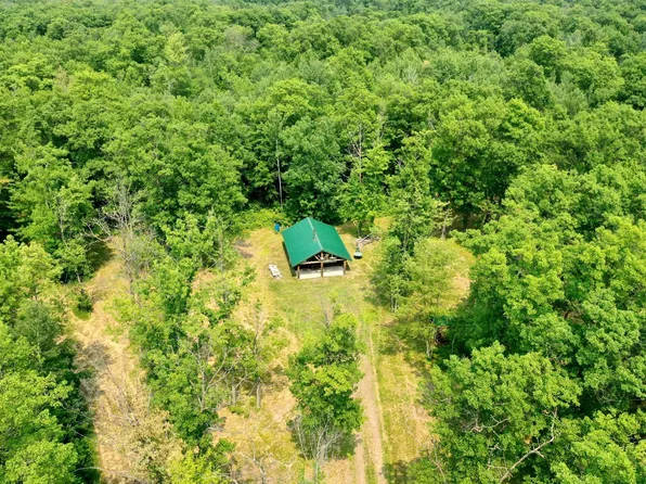 3226 Nightengale St, Mora, MN 55051