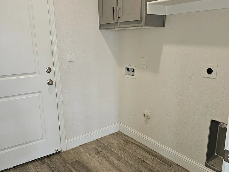 1520 Overshine Ln — Photo 11