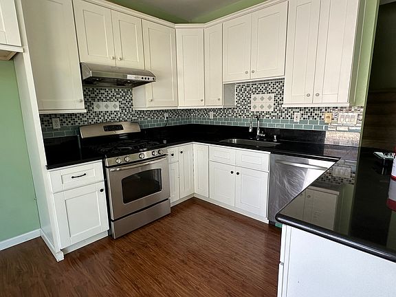 4th image of 5706 Sorrel Hills Ave