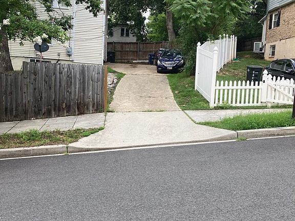 4th image of 58 Street NE