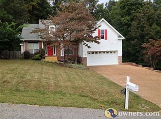 110 Eastwood Dr, Dickson, TN 37055