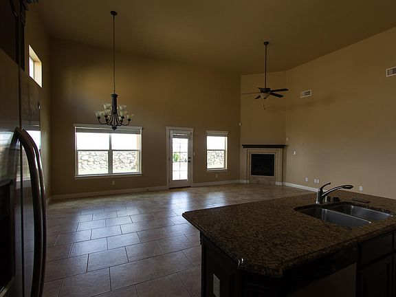 3rd image of 5460 Manuel Gameros Dr
