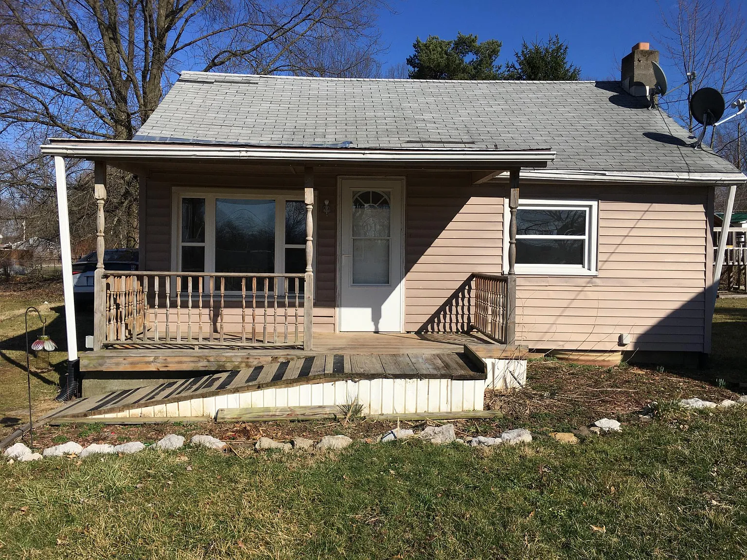 11376 Homestead Ave NE photo 1