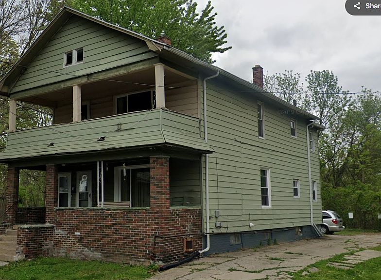 1st image of 127 Gibbons St #1