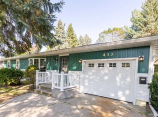 433 E Lincoln Dr, Deforest, WI 53532