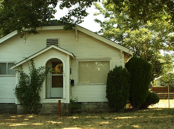 2nd image of 750 White St