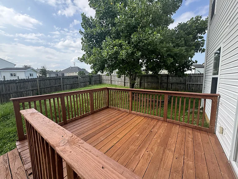 915 Tapoco Ct — Photo 6