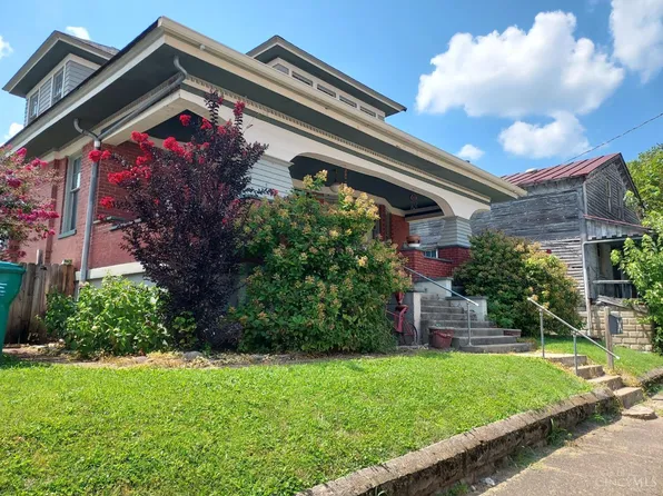 19 N 3rd St, Ripley, OH 45167