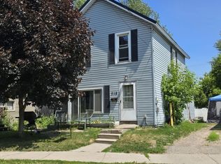 218 Arlington St, Sault Sainte Marie, MI 49783