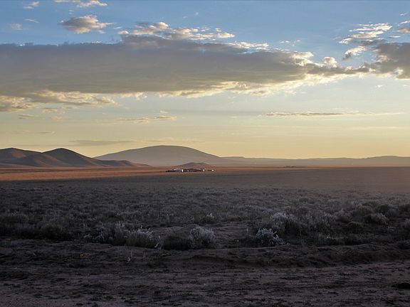 2nd image of Galapago Rd
