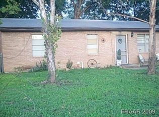 301 N Hackberry St, Lampasas, TX 76550