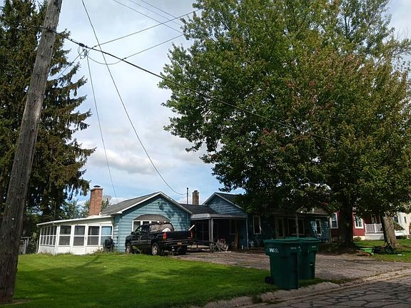 3rd image of 567 Wilson Ave