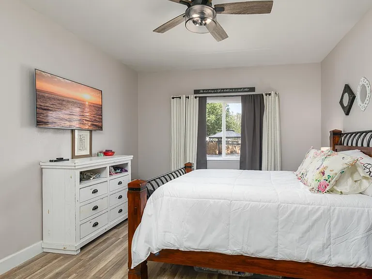 404 Settler Dr — Photo 12