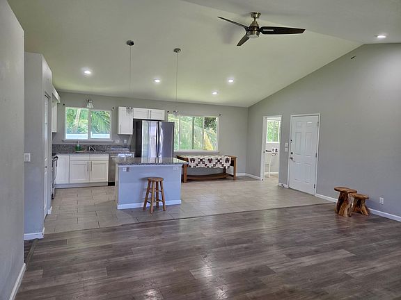 5th image of 16-2035 Vista Dr