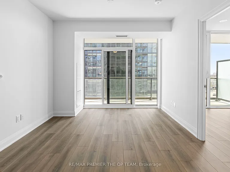 10 Gatineau Dr #817 — Photo 7