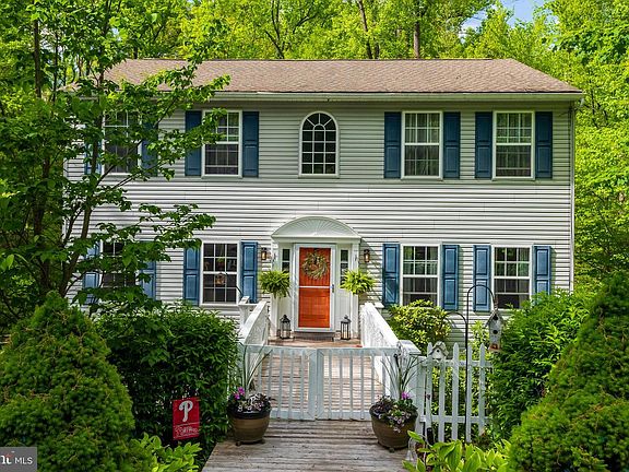 2nd image of 39 Spring Rd
