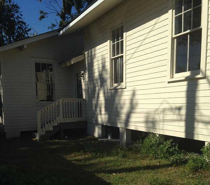 1st image of 2801 Calhoun St
