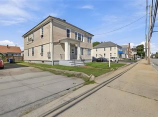 904 Newport Ave, Pawtucket, RI 02861
