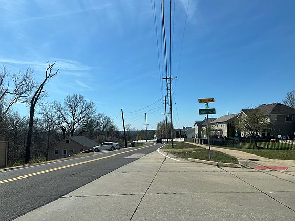 5th image of 7810 Becker Rd