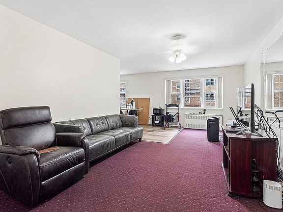 4th image of 14930 88th St APT 2E