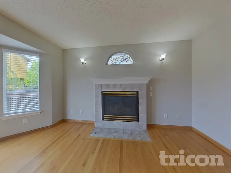 18659 E Hamilton Dr — Photo 2