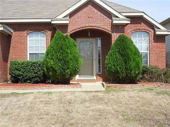 2nd image of 7123 Lake Hawkins Dr