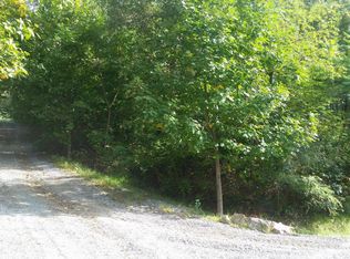 10651 Crystal Falls Dr, Hagerstown, MD 21742