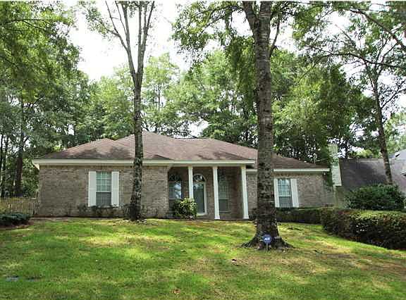 3rd image of 109 Kentwood Dr