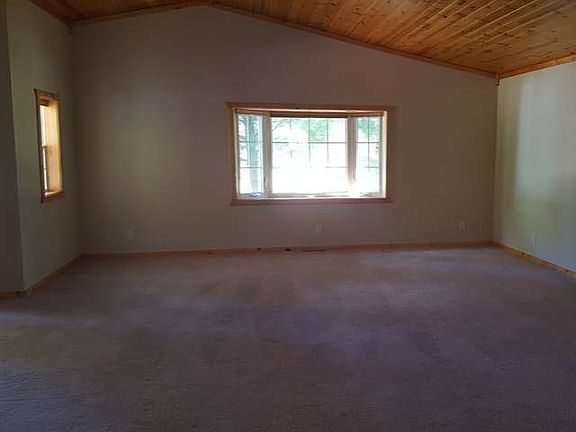 3rd image of 8642 Pine Acres Blvd