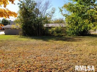 326 Broadway St, Mount Vernon, IL 62864