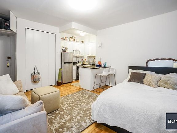 4th image of 160 E 91st St APT 5B