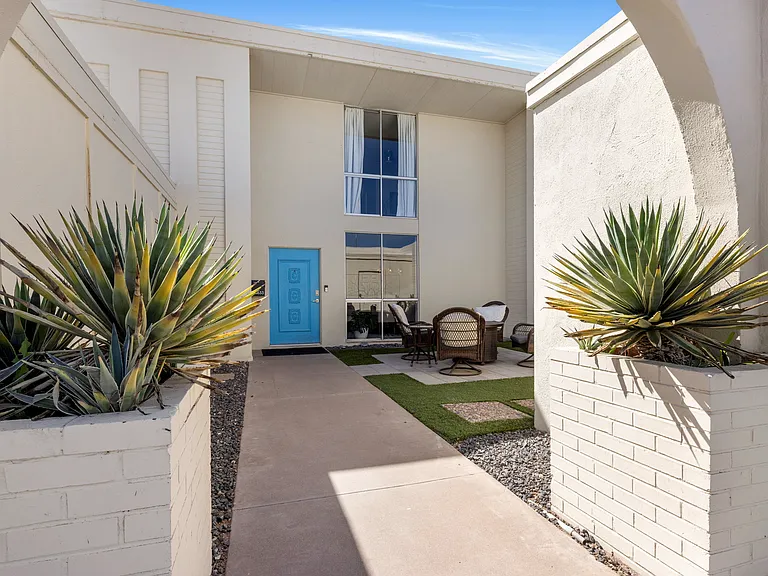 8633 E Monterosa Ave — Photo 30