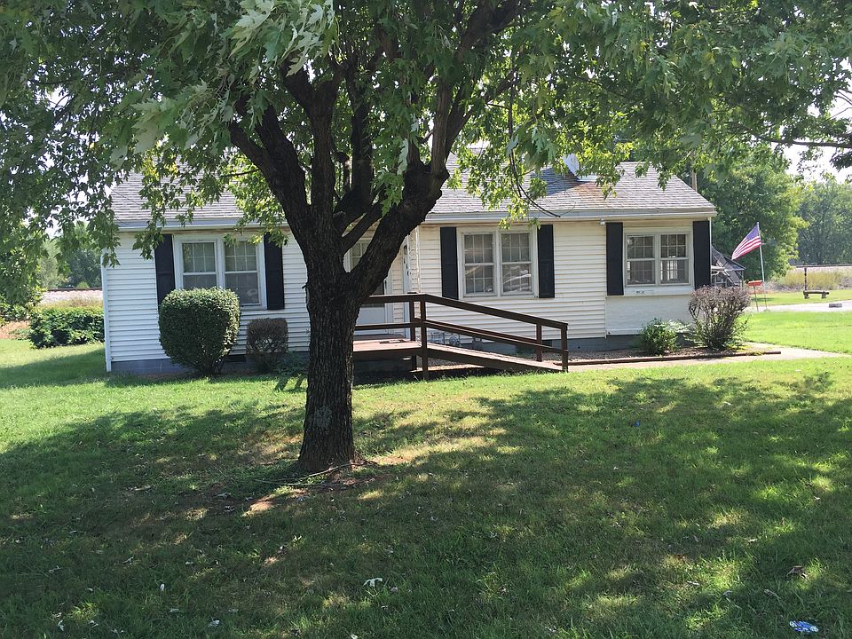 1st image of 116 N Madisonville St
