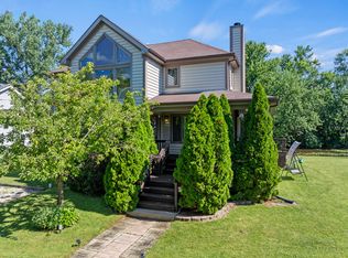 25138 W Lake Ave, Ingleside, IL 60041