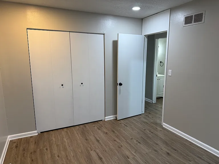 8327 Grandview Ln #8329 — Photo 7