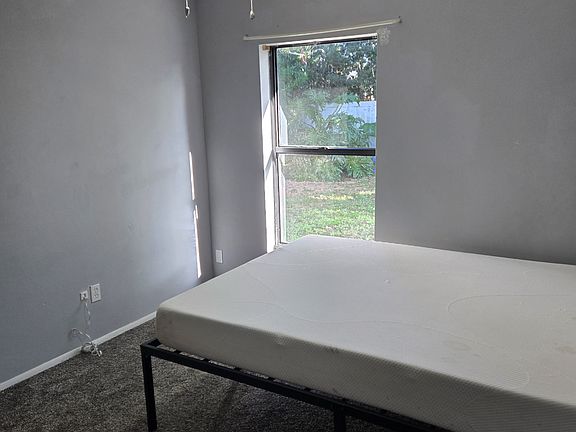 4th image of 1013 Wainright Dr