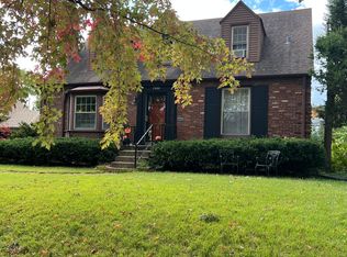 7560 Hillsdale Dr, Saint Louis, MO 63121