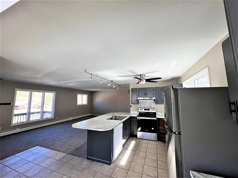 836 Sleepy Hollow Dr #A — Photo 14